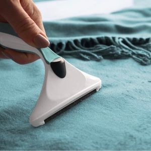 Fabric Shaver & Lint Brush Ultimate Fuzz Remover Lint Remover and Depiller